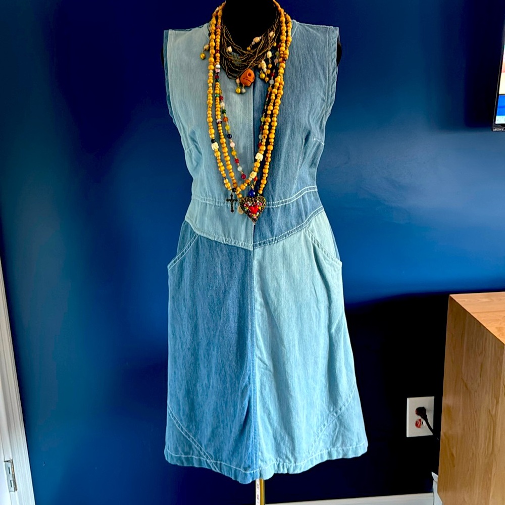 #anthropologie#flatteringfit#lightdenim#fit#flare#petite8
